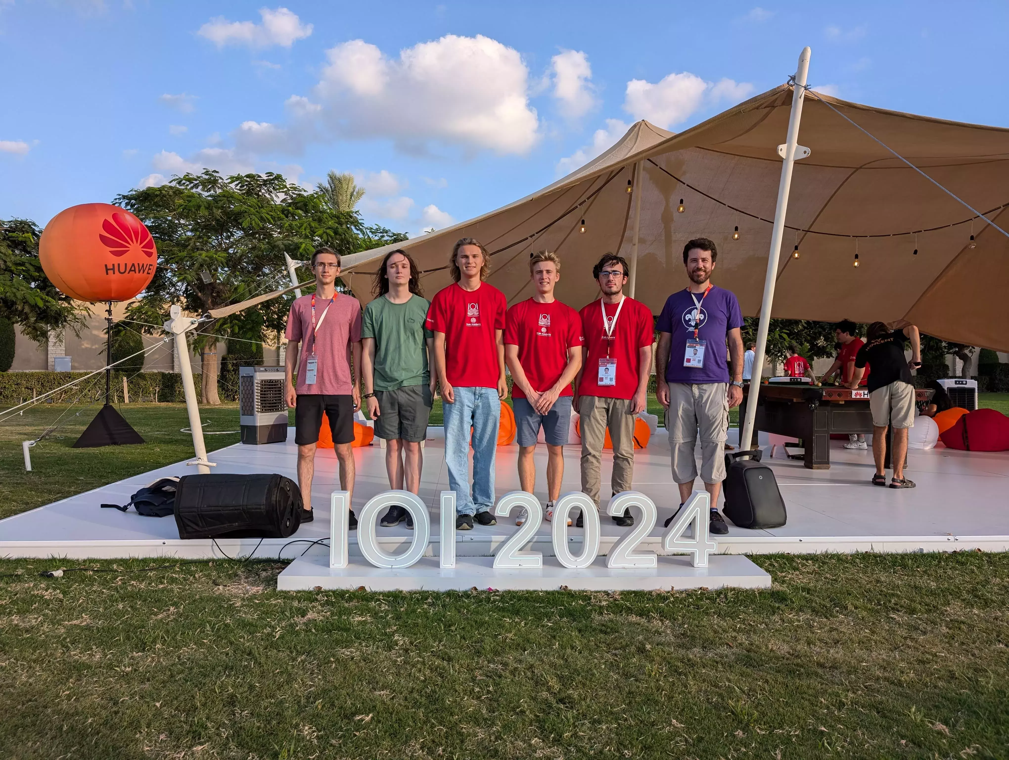 Gruppenfoto des Team Austria für die IOI 2024